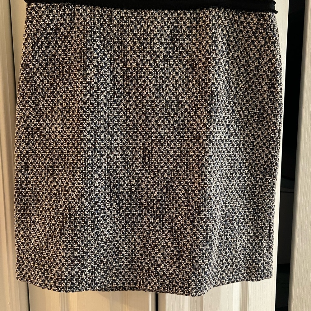 Ann Taylor Black and White Pencil Skirt